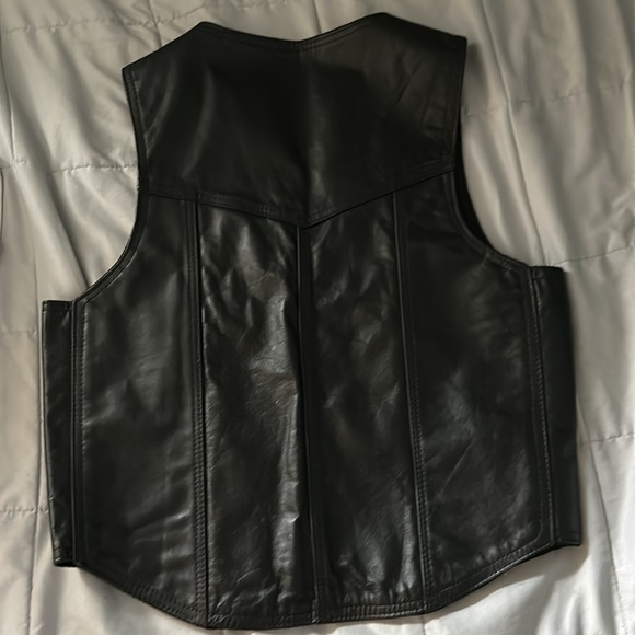 American Rider Leather Vest - Picture 2 of 3